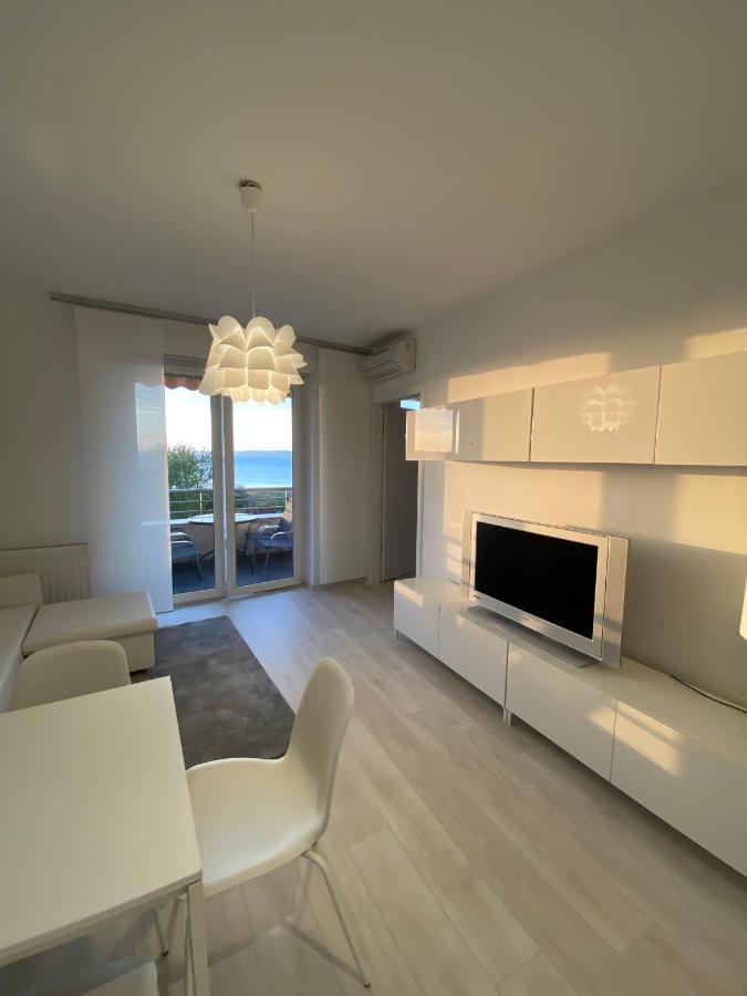 Club218 The Sunset - Wellness Apartment Siófok Buitenkant foto